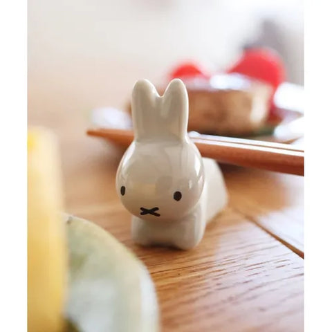 Small Miffy Leaping Rabbit Chopstick Rest